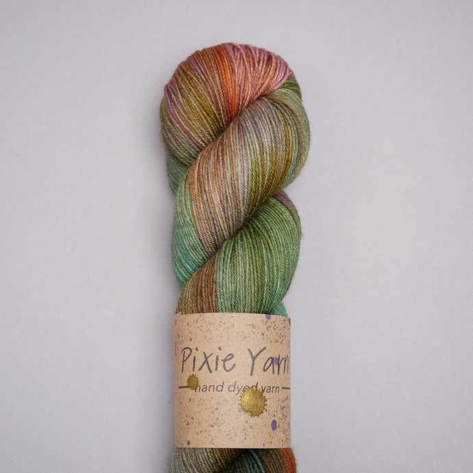 Clifftop Breeze - Sock - 100g Skein