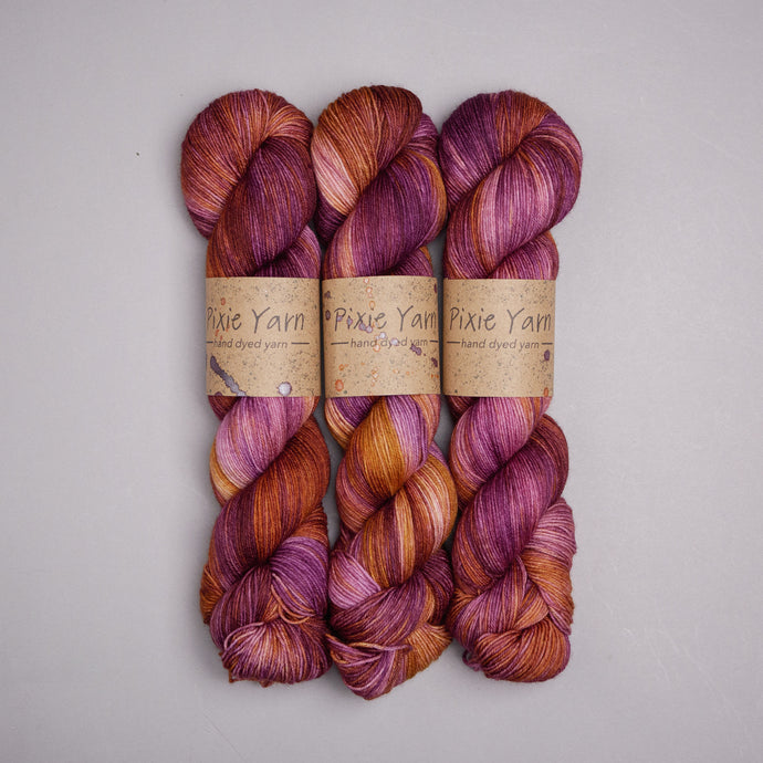 Gingerplum - Sock - Sparkle - DK - 100g Skein