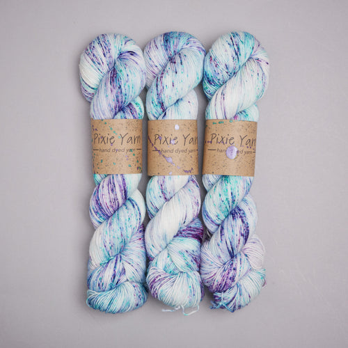 Snow Flurry - Sock - 100g Skein