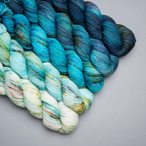 Barefoot Fade - Sock/DK - 5 x 20/50g