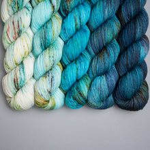 Load image into Gallery viewer, Barefoot Fade - Sock/DK - 5 x 20/50g